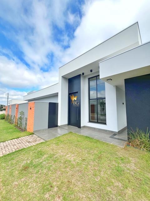 Casa à venda em Paranavaí, Jardim Santos Dumont, com 3 quartos, com 212 m²